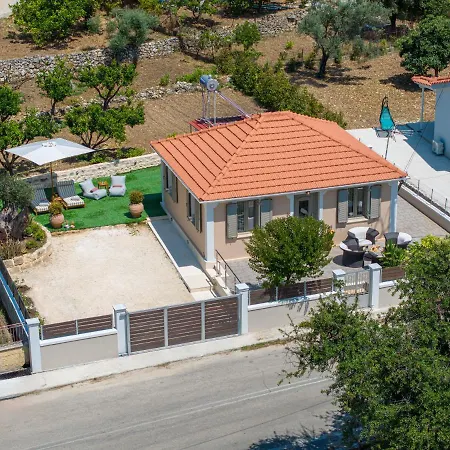 Marigoulis Holiday home *